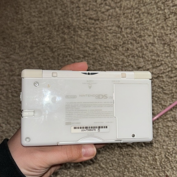 Black Nintendo DS lite with case - Picture 4 of 5